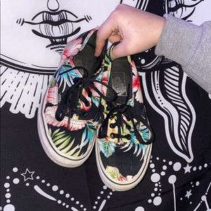 Floral Print Black Vans